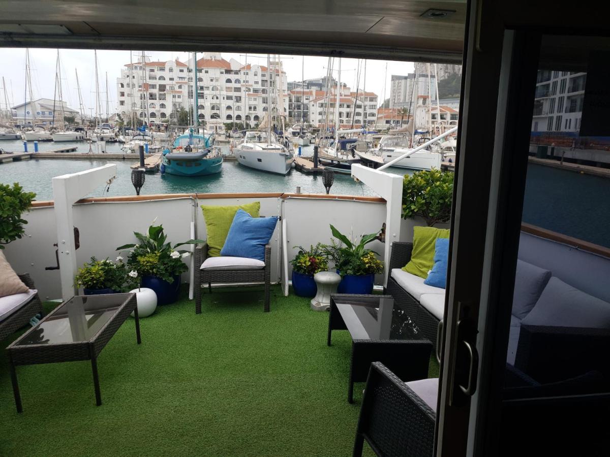 Jasmine Coral Jay Boutique Boatel Ocean Village Gibraltar Eksteriør billede