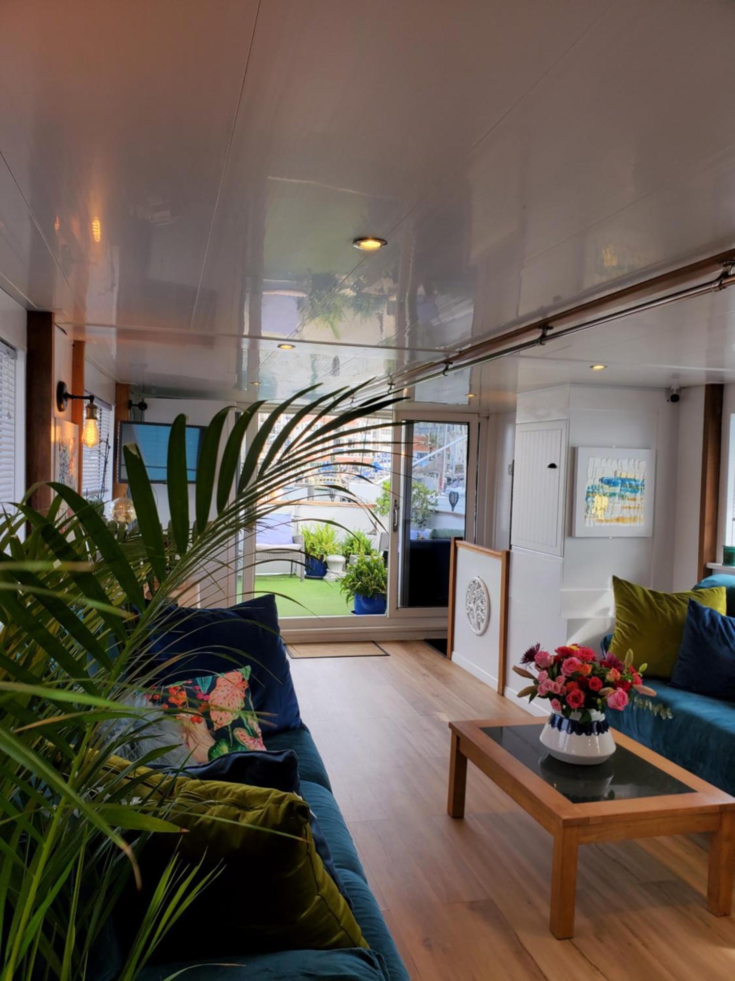 Jasmine Coral Jay Boutique Boatel Ocean Village Gibraltar Eksteriør billede