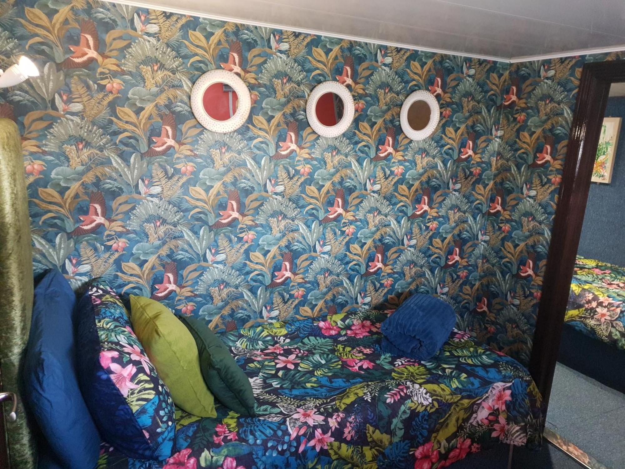 Jasmine Coral Jay Boutique Boatel Ocean Village Gibraltar Værelse billede
