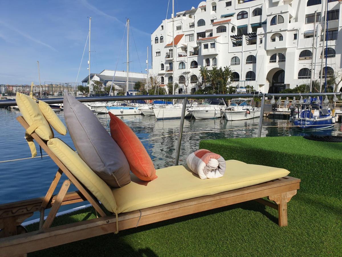 Jasmine Coral Jay Boutique Boatel Ocean Village Gibraltar Eksteriør billede